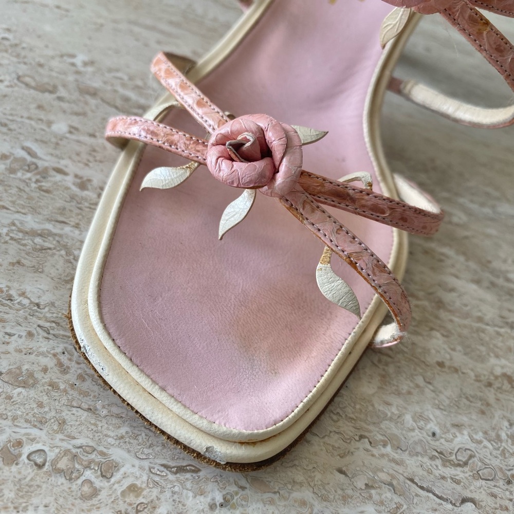 Vintage Chanel Rosebud Sandal Kitten Heels - Picture 9 of 13